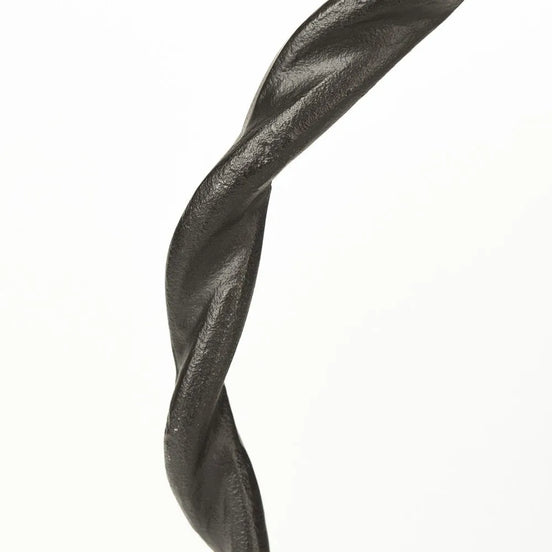 braided sculpture top close up