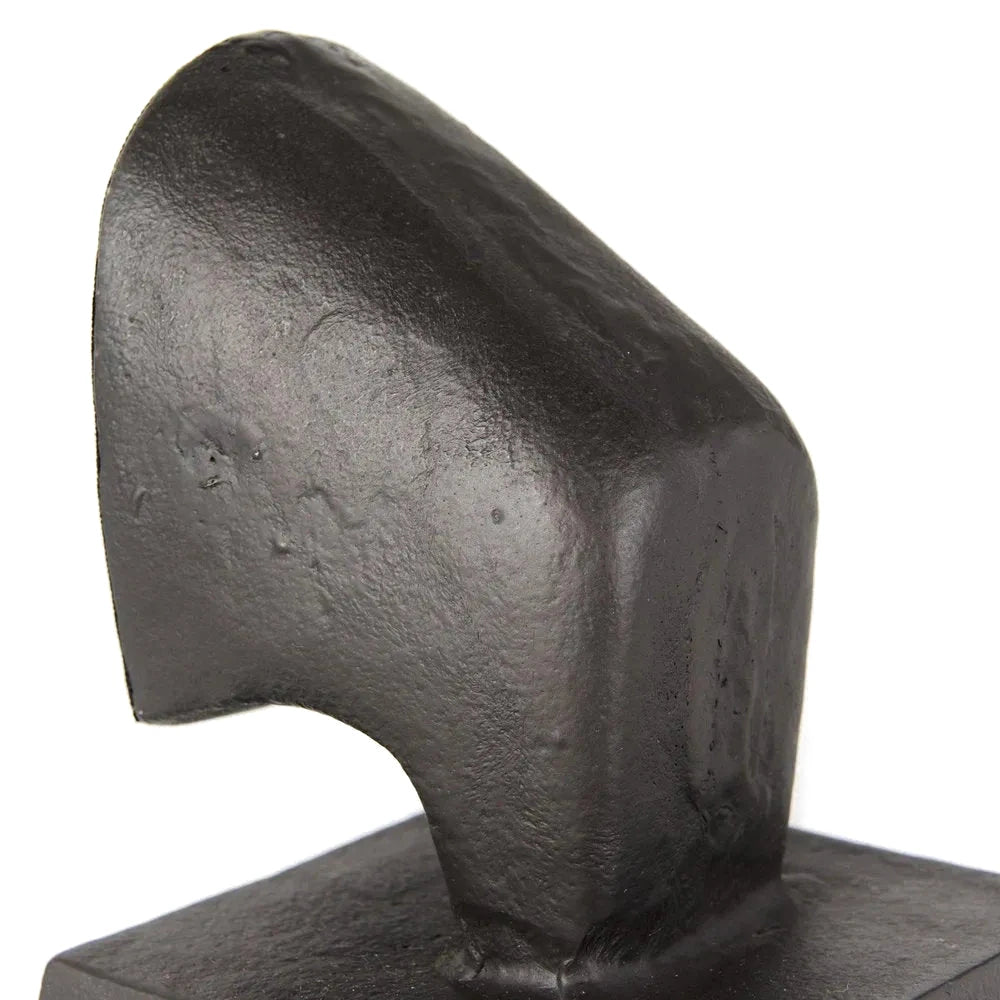 bull bookend back from angle close up