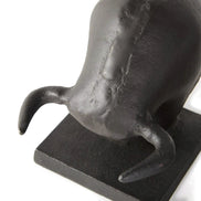 bull bookend head from above