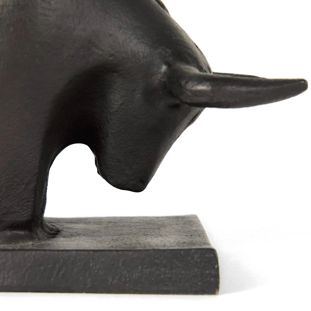 bull bookend head from side