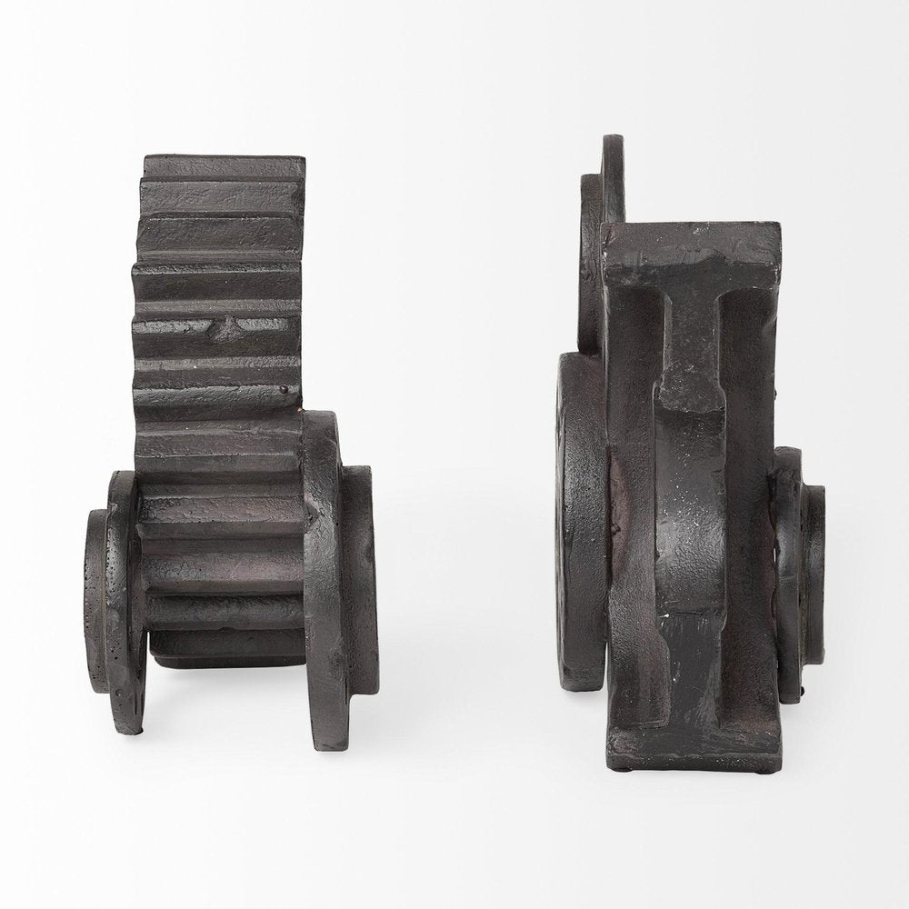 gear art sculpture aligned from front